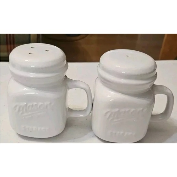 White Vintage Style Mason Jar Salt & Pepper Shakers - Picture 2 of 3